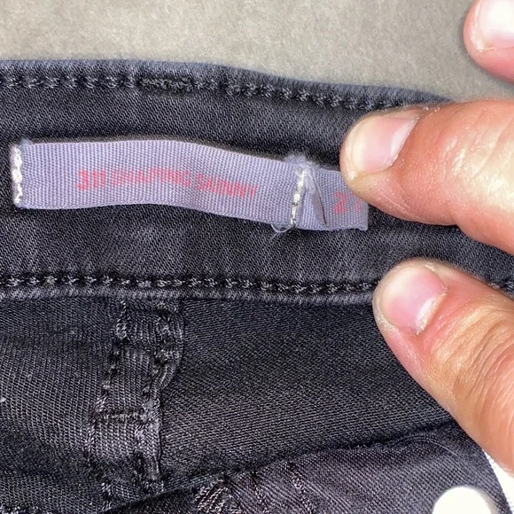 Levi’s 311 Shaping Skinny Size 27 Faded Black Cutoff Jean High Waist Shorts - Picture 2 of 13